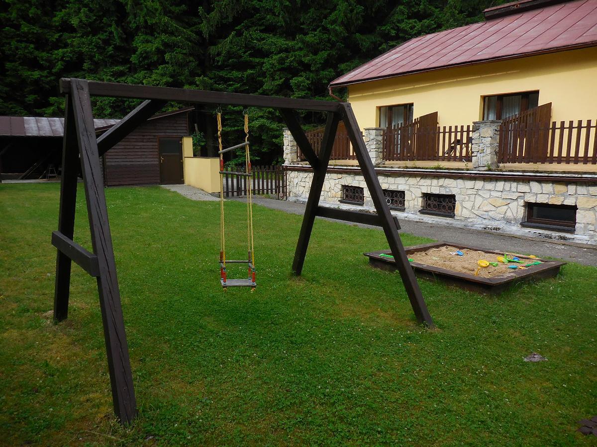 Penzion Tisuvka Cikhaj Bagian luar foto