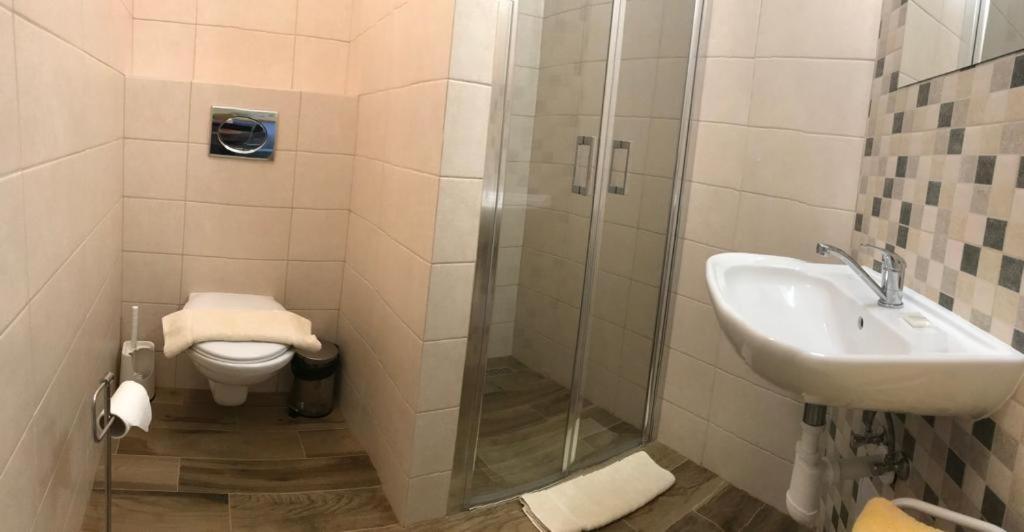 Penzion Tisuvka Cikhaj Bagian luar foto